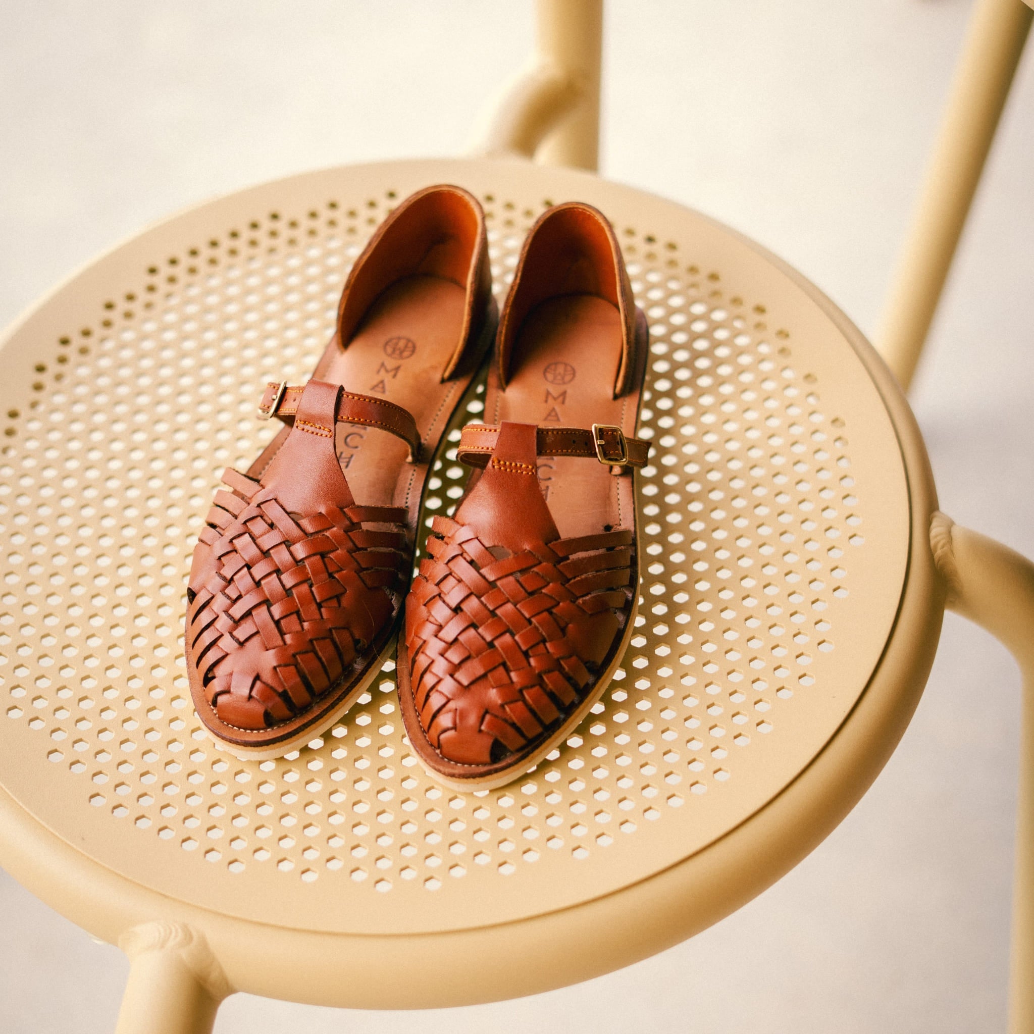 Linda Tabac - Huarache Mapache