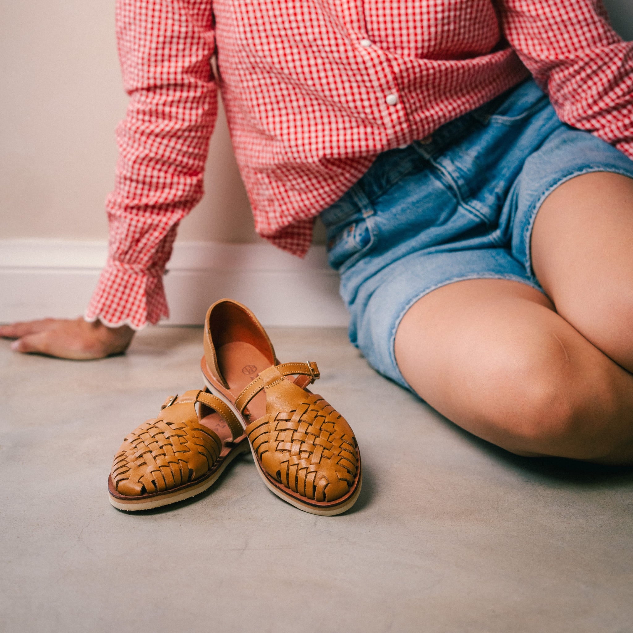 Linda Camel - Huarache Mapache