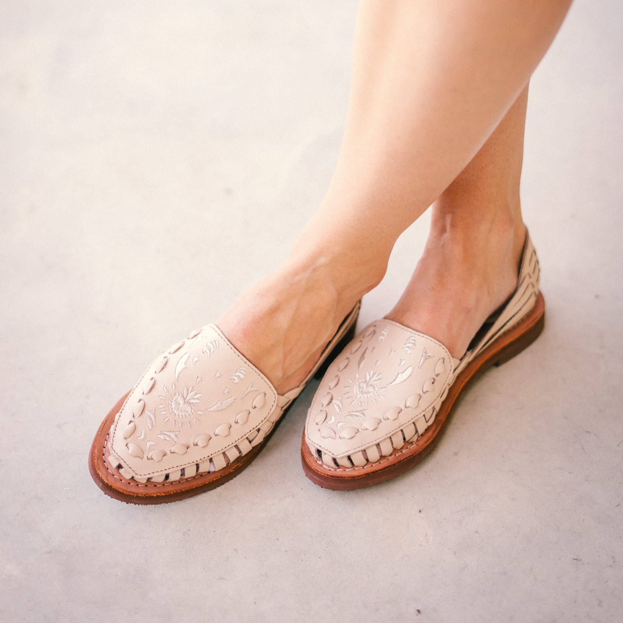 Nora Grège - Huarache Mapache