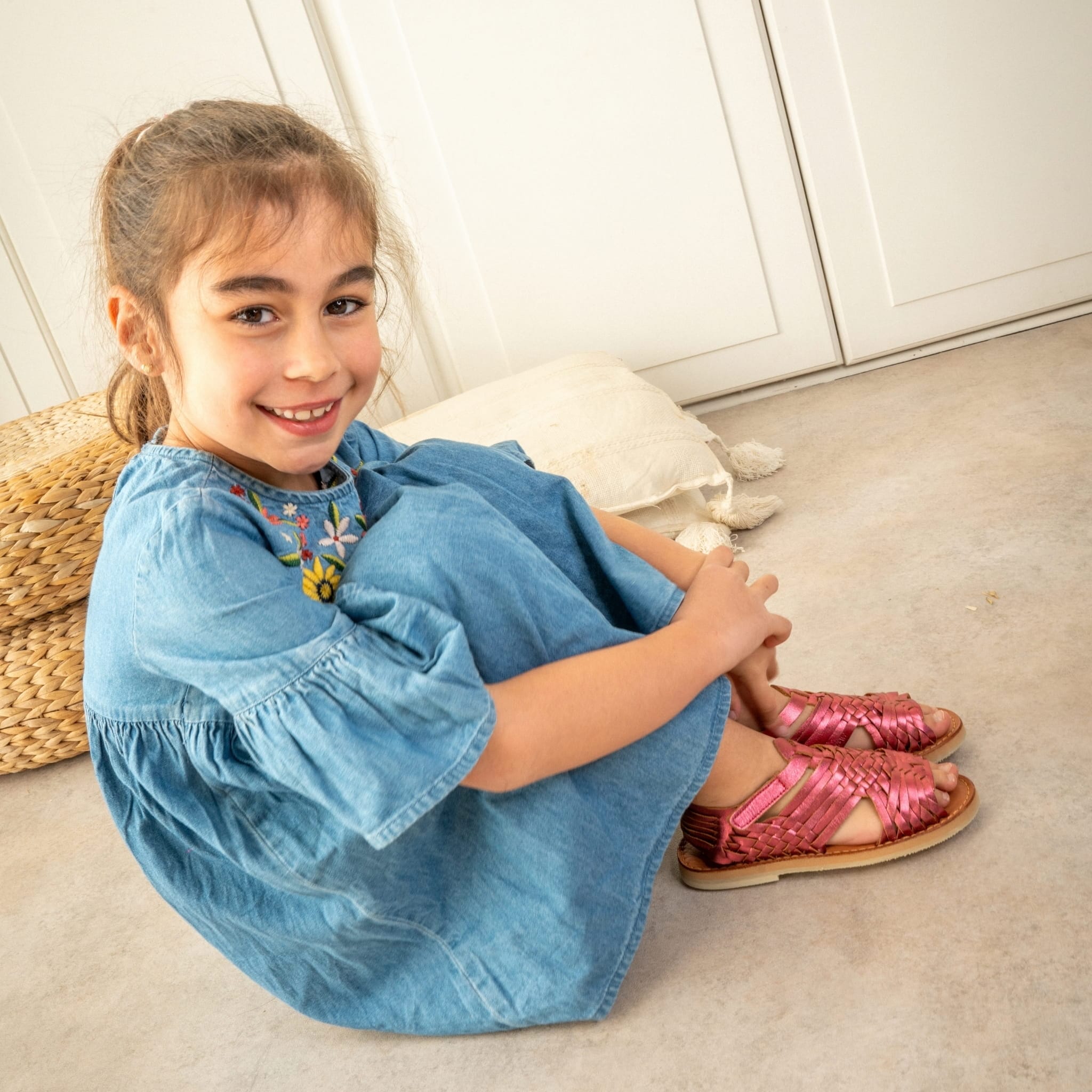 SANDALITA ROSE FLASHY - HUARACHE ENFANT MAPACHE