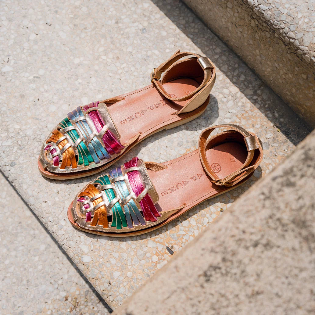 Carlotta Iris - Huarache Mapache