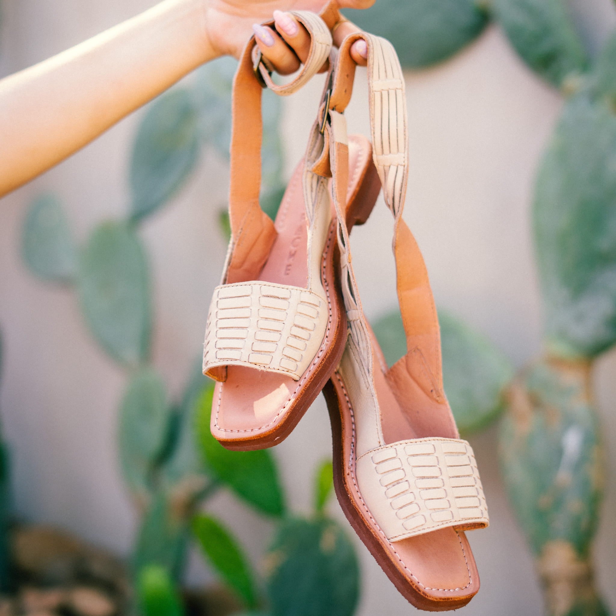 GLORIA GRÈGE - SANDALE FEMME MAPACHE