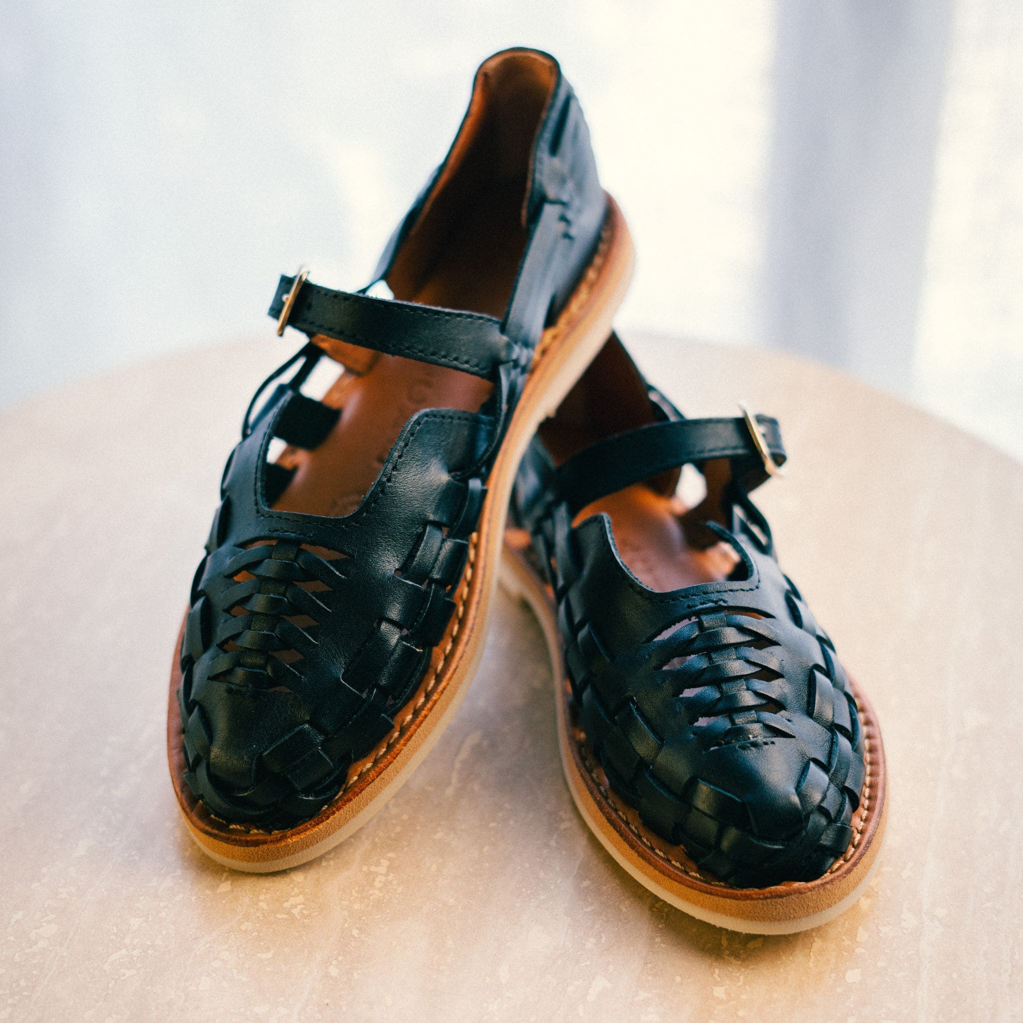 Gaby Noir - Huarache Ballerine Mapache