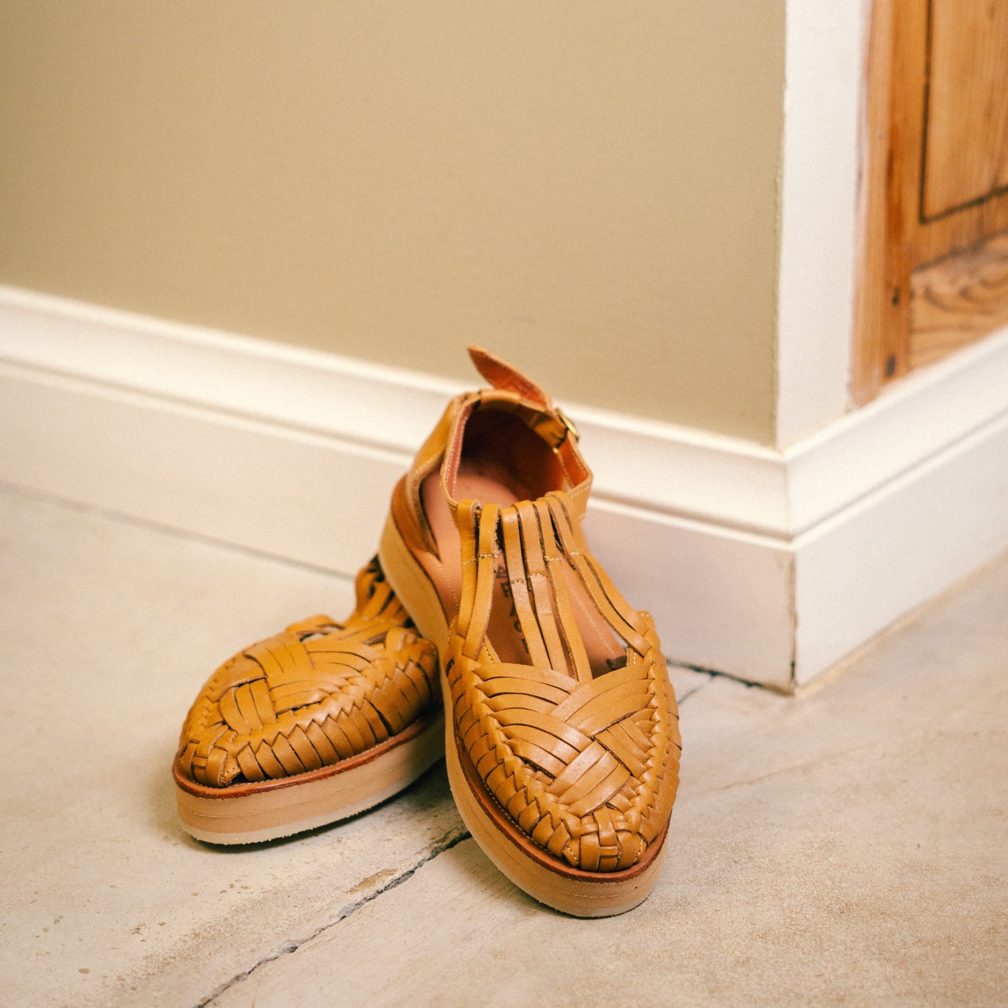 ISIDORA CAMEL - HUARACHE FEMME MAPACHE