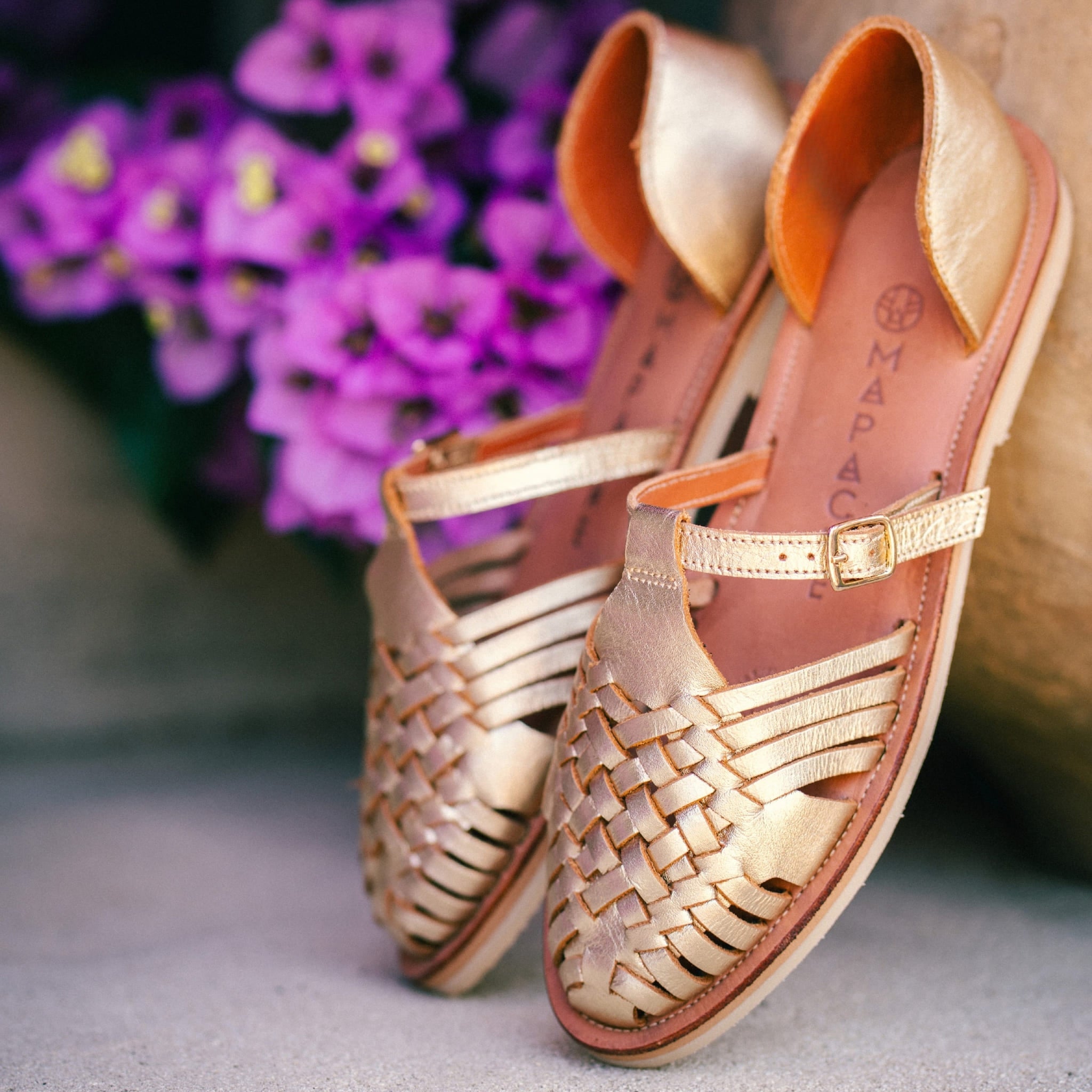 Linda Champagne - Huarache Mapache 