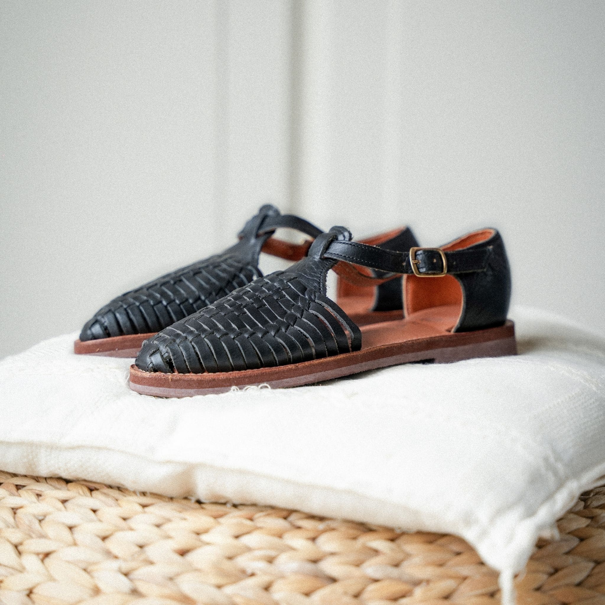 PEONIA NOIR - HUARACHE FEMME MAPACHE 
