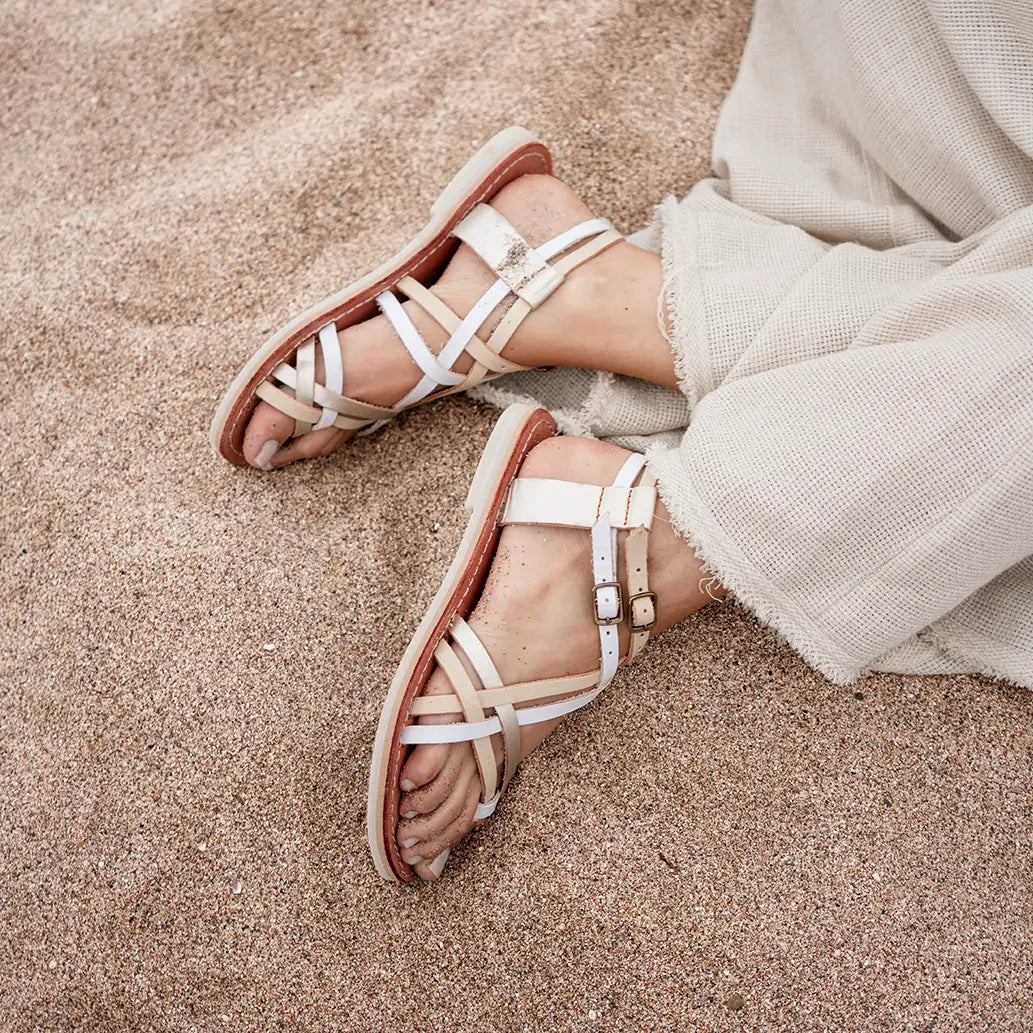 Selena Creme - Huarache Mapache