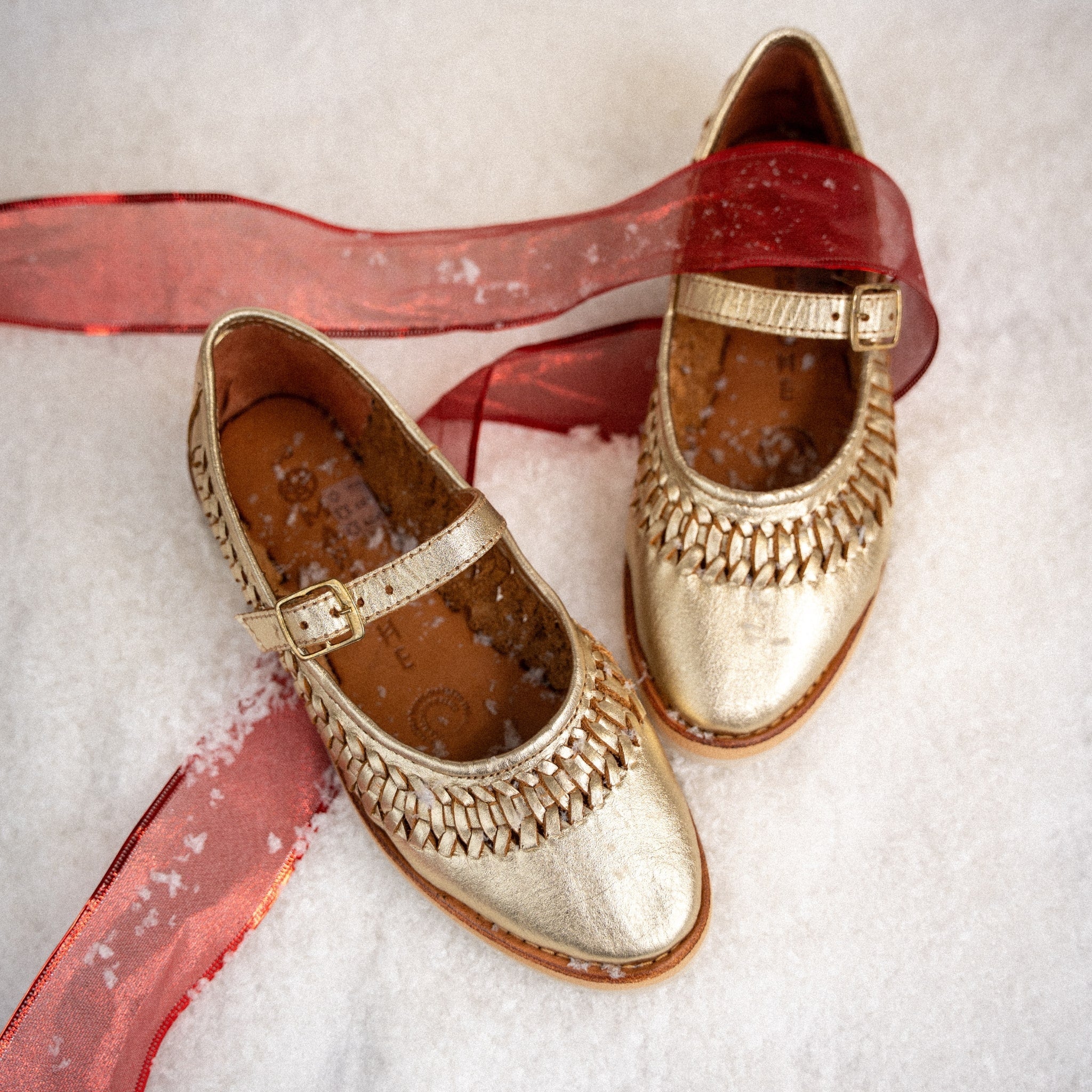 Ballerine Sofia Champagne sur fond de neige